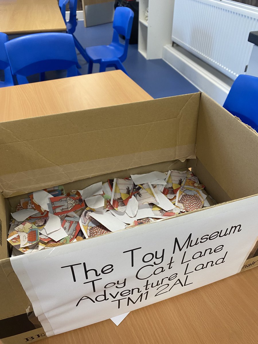 We searched around our classroom for all the missing toys! We then wrote a letter back to Bunting the toy cat, to let him know the toys are very sorry for running away 🙈🙊