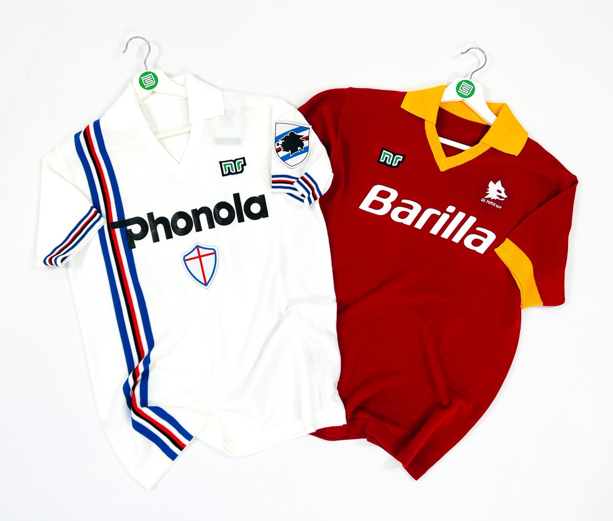 classicsoccerjs's tweet photo. GIVEAWAY 🎁 

Together with NR, we’re launching not 1 but 2 new gorgeous re-issues today! 🎉 

To enter simply:

1️⃣ Follow @classicsoccerjs 
2️⃣ Like + RT this tweet
3️⃣ Reply with ‘Sampdoria’ or ‘Roma’ 

Good luck! https://t.co/m4dBMgI2vW