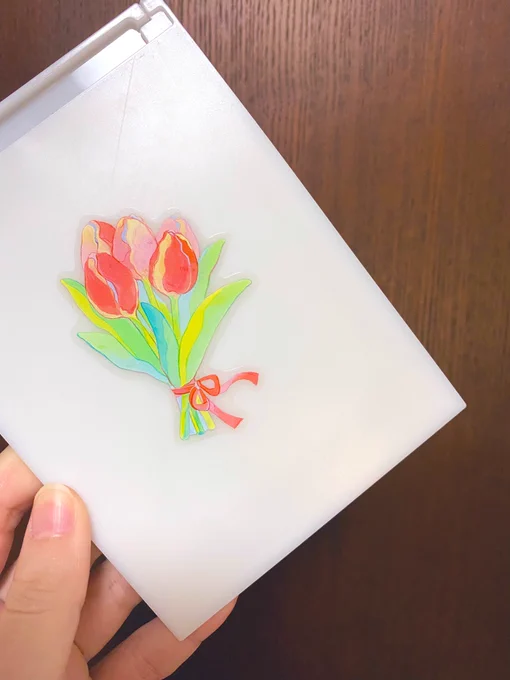 いつも通りのフレークシールと、今回は透明シール作ったんだけど、可愛い〜!少し大きめ!4種類だけど可愛い〜! 