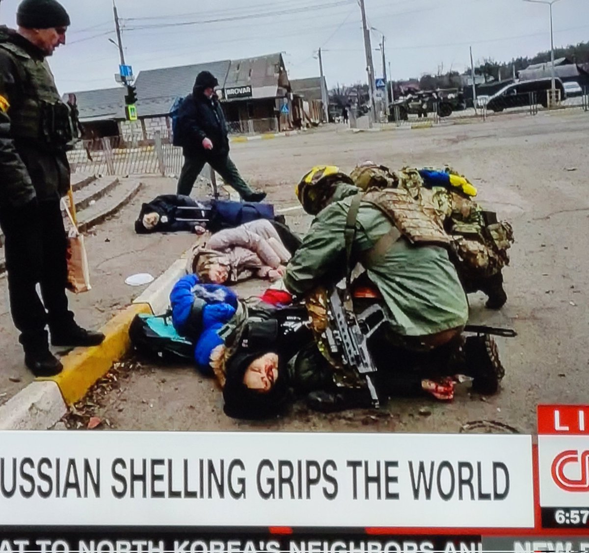 pacosteelers's tweet photo. Ukraine family dies from Russian forces , this war needs to stop! 
         (Unnecessary war) https://t.co/5epuQVRjJZ