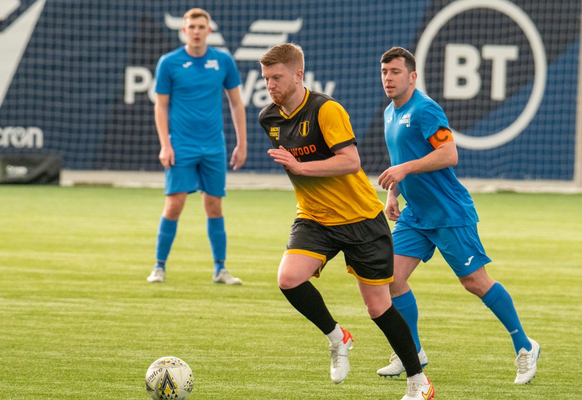 BackOnside's tweet photo. Was great to have the support of @pfcofficial Assistant Manager @Davienic73 & players Alan Cook & Gary Fraser on Sunday for our charity game v our partners @Oriamscotland
#backonside #supportthroughsport #MentalHealthMatters #peterheadfc #football https://t.co/2YT5O18MgH