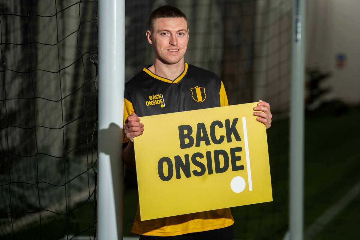 BackOnside's tweet photo. Was great to have the support of @pfcofficial Assistant Manager @Davienic73 & players Alan Cook & Gary Fraser on Sunday for our charity game v our partners @Oriamscotland
#backonside #supportthroughsport #MentalHealthMatters #peterheadfc #football https://t.co/2YT5O18MgH