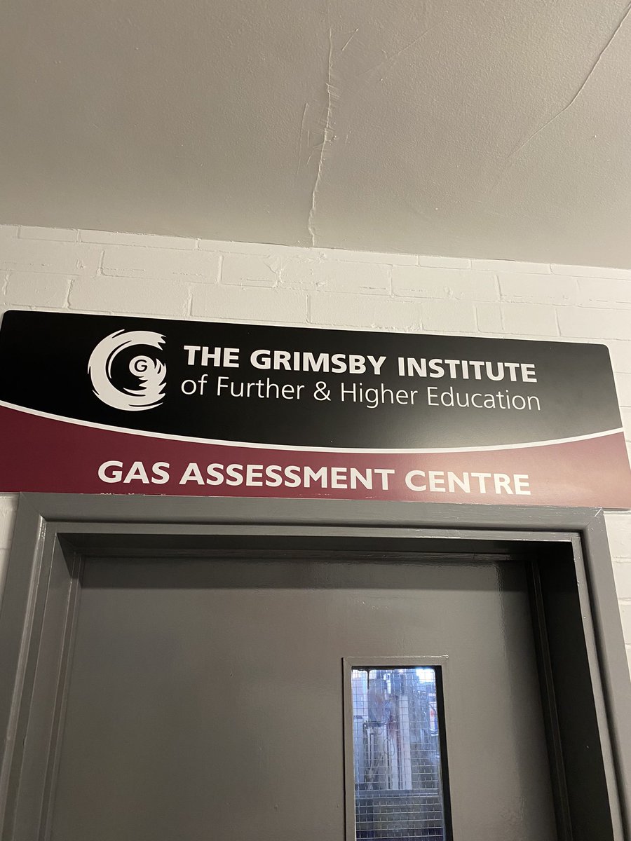 Andyi1989's tweet photo. Super excited to be at @gifhe today, guest judging on behalf of @EGEnergyUK @EasyMCSLtd some brilliant plumbing, heating &amp; electrical learner’s at #InterColl22 today! Lots of really good looking installs from @gifhe, @DVCollege &amp; @RotherhamColl - @forrestleigh https://t.co/PjmU2fllEC
