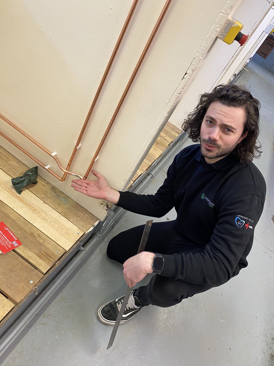 Andyi1989's tweet photo. Super excited to be at @gifhe today, guest judging on behalf of @EGEnergyUK @EasyMCSLtd some brilliant plumbing, heating &amp; electrical learner’s at #InterColl22 today! Lots of really good looking installs from @gifhe, @DVCollege &amp; @RotherhamColl - @forrestleigh https://t.co/PjmU2fllEC