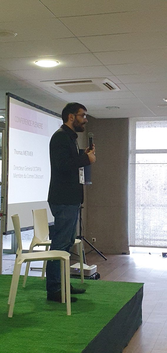 En direct du salon #clickandshop
<a href="/ThomasMetivier/">Thomas Métivier</a> directeur Octopia <a href="/Cdiscount/">Cdiscount</a> nous livre des conseils avisés pour
développer son business  "s appuyer sur la qualité de son offre et sur la force de frappe des #marketpkaces' pic.x.com/TtZkpbdguU