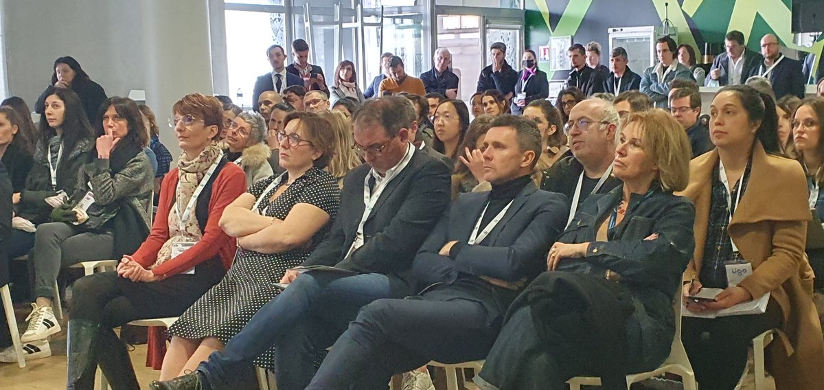 vdcdecarlo's tweet photo. En direct du salon #clickandshop
@ThomasMetivier directeur Octopia @Cdiscount nous livre des conseils avisés pour
développer son business "s appuyer sur la qualité de son offre et sur la force de frappe des #marketpkaces' https://t.co/TtZkpbdguU https://t.co/wpdkq6ypST