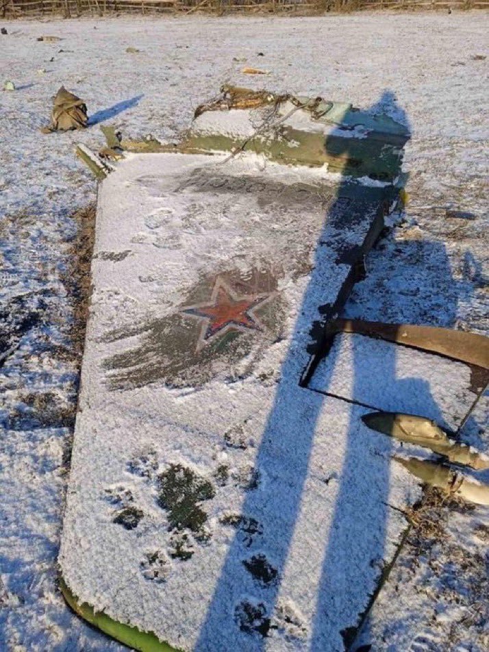 czechrecon's tweet photo. Vrak ruského bitevního letounu Su-25. #Suchoj #Ukrajina https://t.co/WYZNfaTNhh