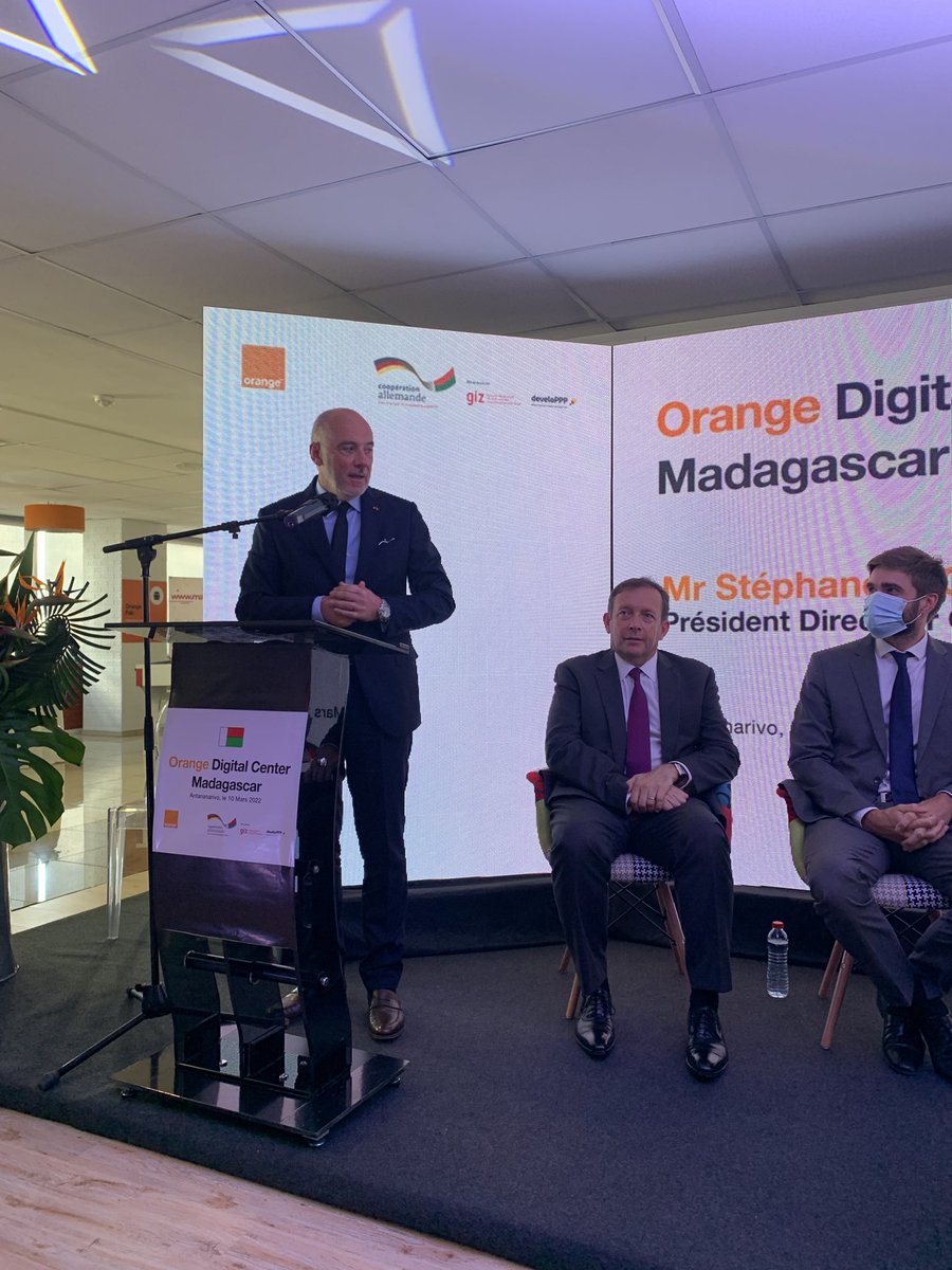 ElisabethMedouB's tweet photo. Je ne me lasse pas de me féliciter de l’existence de ce programme d’ ODC , qui caractérise si bien l’engagement d’Orange pour l’inclusion numérique  des populations ! #proud to be orange ⁦@orange⁩ ⁦@orangeafrica⁩ . https://t.co/cBLrxZnnYx
