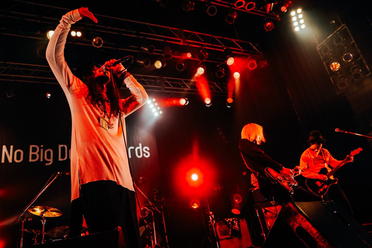 innosent_info's tweet photo. No Big Deal NIGHT 〜No Big Deal Records 10th Anniversary Party〜
"日向が少ないこの街で feat.中屋智裕(THE PINBALLS)"
のLIVE映像を公開‼️
https://t.co/xEzRBBvoBe
#イノセン #innosentinformal #NBDR10th #中屋智裕 #thepinballs https://t.co/AtW69LFPbc