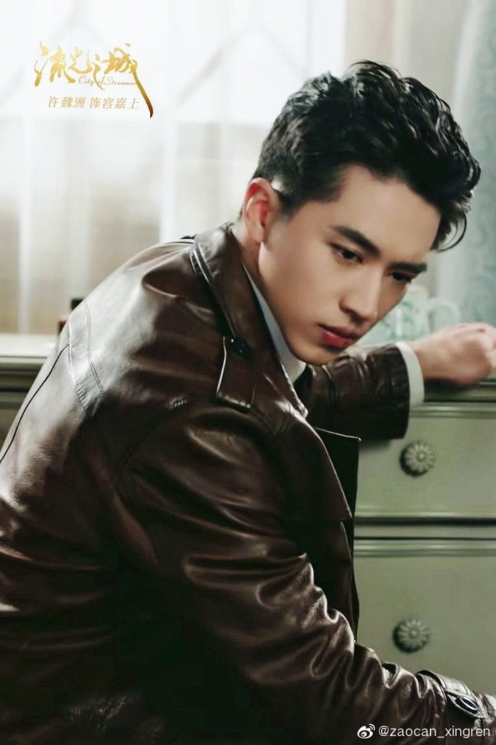 ntezhou26's tweet photo. ขอบคุณนะคะที่ท��ให้ได้รู้จัก''YuZhou" 😭ขอให้โจวโจวมีความสุขและมีครอบครัวที่อบอุ่น ปิดด้อม"YuZhou"ขอให้เดินก้าวผ่านไปด้วยดีนะ 
#yuzhou
#TimmyXu
#สวี่เว่ยโจว
#XuWeizhou https://t.co/yRuLFWnEX0