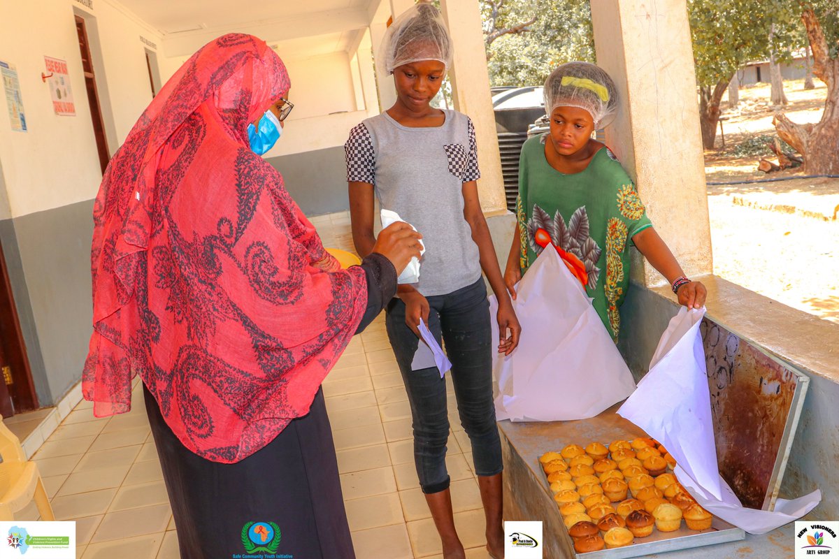 safecommunity4's tweet photo. Girls who are economically empowered are confident enough to compete for opportunities and run businesses and improve their livelihood. #MyVoiceMatters #BuildingGirlsConfidence @CRVPF1  @HerVoiceFund @Hewlett_Found @DSWKenya @GlobalFund @GlobalFundWomen @The_MPT @forimpact https://t.co/xEFYf3mJOA