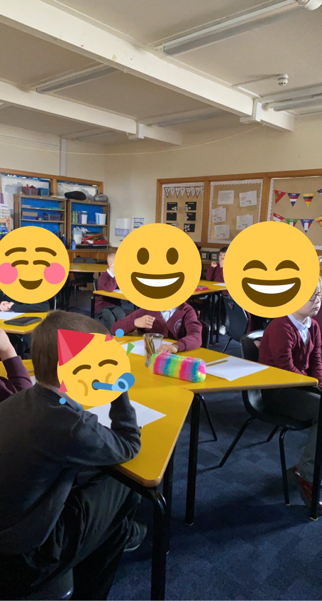 missskwps's tweet photo. We loved our live event from #authorslive @BBCScotland   We even got our question read out live! You can imagine the excitement! 😍🎉🎉 @Kirkcaldywestps https://t.co/RJs5LZJvq3