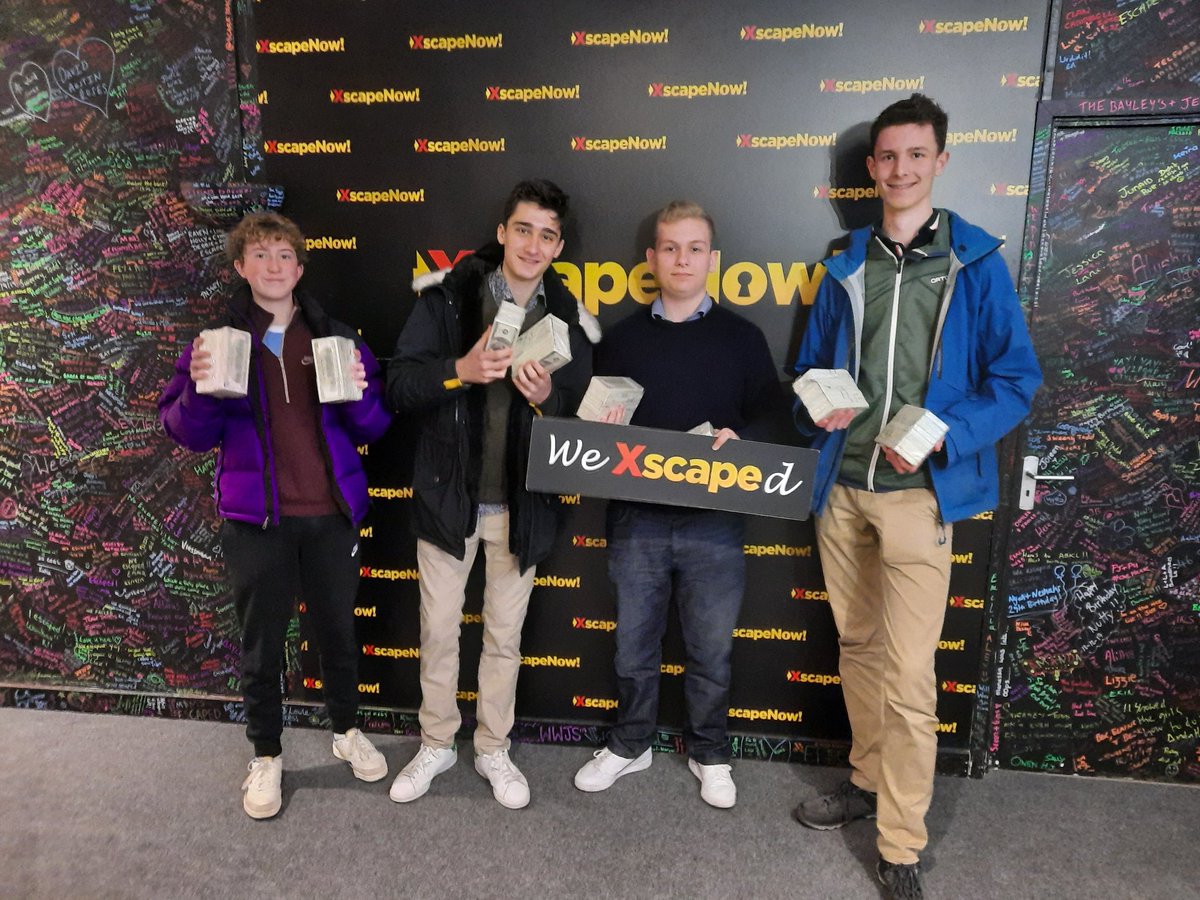 shrewsfutures's tweet photo. Testing problem solving and creativity @xscape_now with our @ILM_UK young leaders. See if you can work out the winning @ShrewsburySch team... #fieldday #seriousfun https://t.co/4SUUKSKLXf