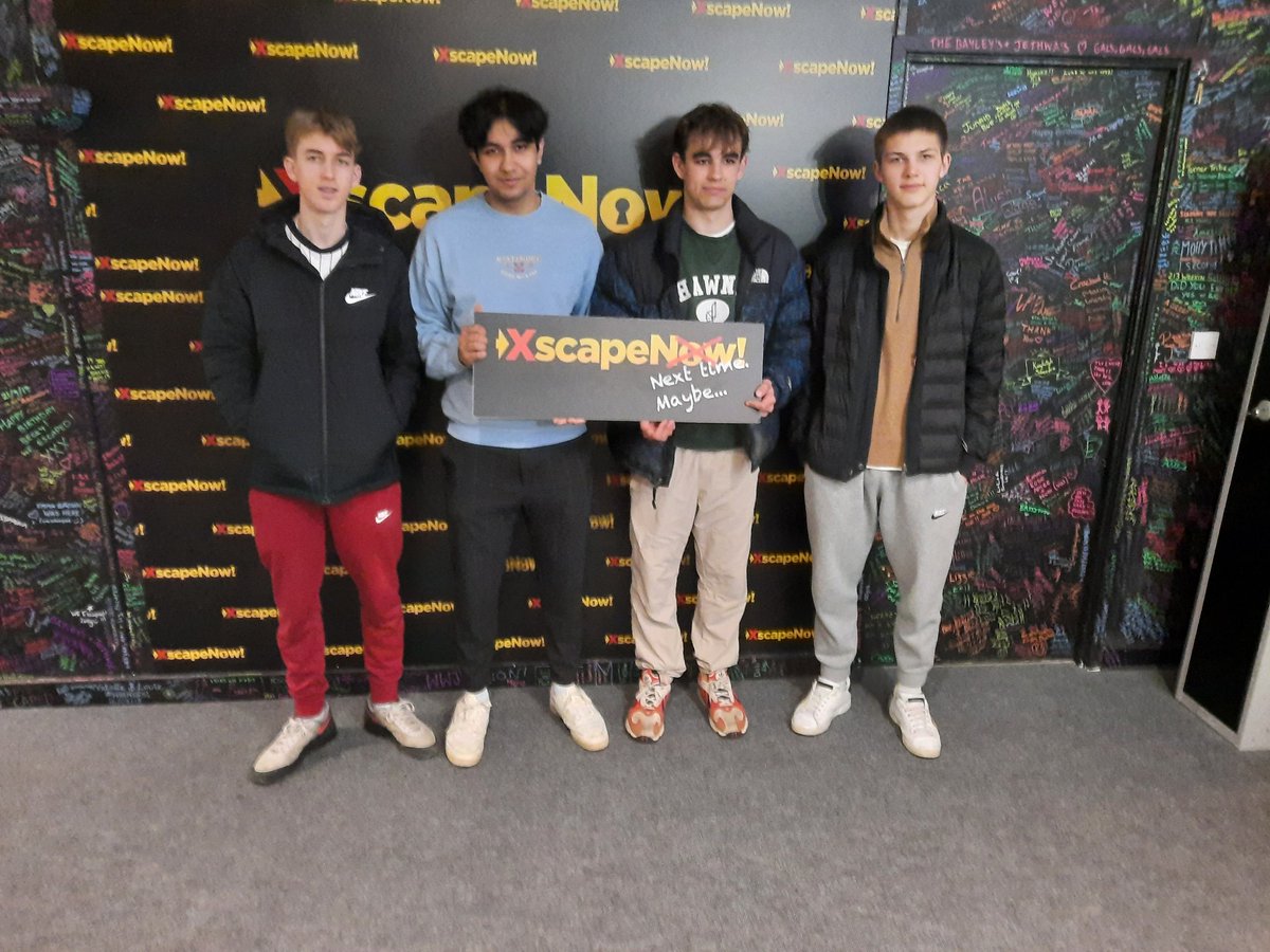 shrewsfutures's tweet photo. Testing problem solving and creativity @xscape_now with our @ILM_UK young leaders. See if you can work out the winning @ShrewsburySch team... #fieldday #seriousfun https://t.co/4SUUKSKLXf