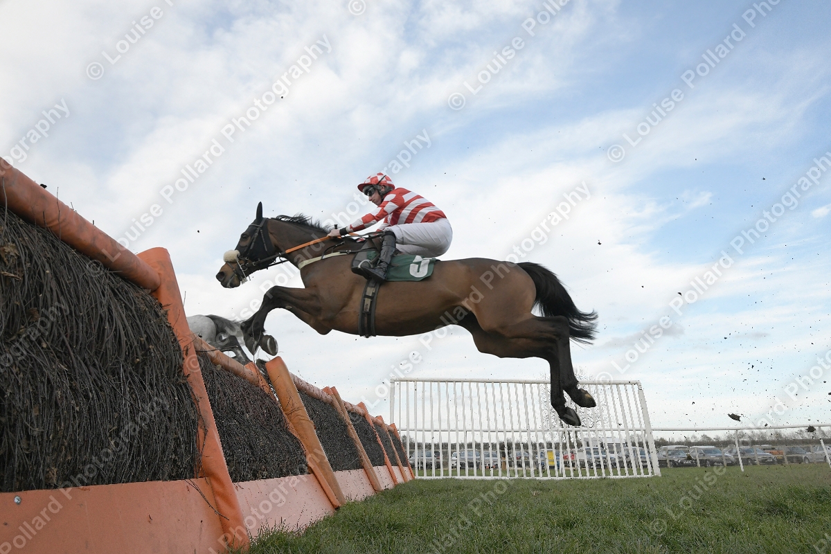 Spike Jones and <a href="/dannyburty/">Danny Burton</a> Win the David Cooper 60th Birthday Handicap Hurdle (Go North Brindisi Breeze Series Qualifier) <a href="/CatterickRaces/">Catterick Racecourse</a> 9th March 2022 Trained by Samuel Drinkwater Owned by Drinkwater Family &amp; Cheltenham Boys bit.ly/3sXQRg2