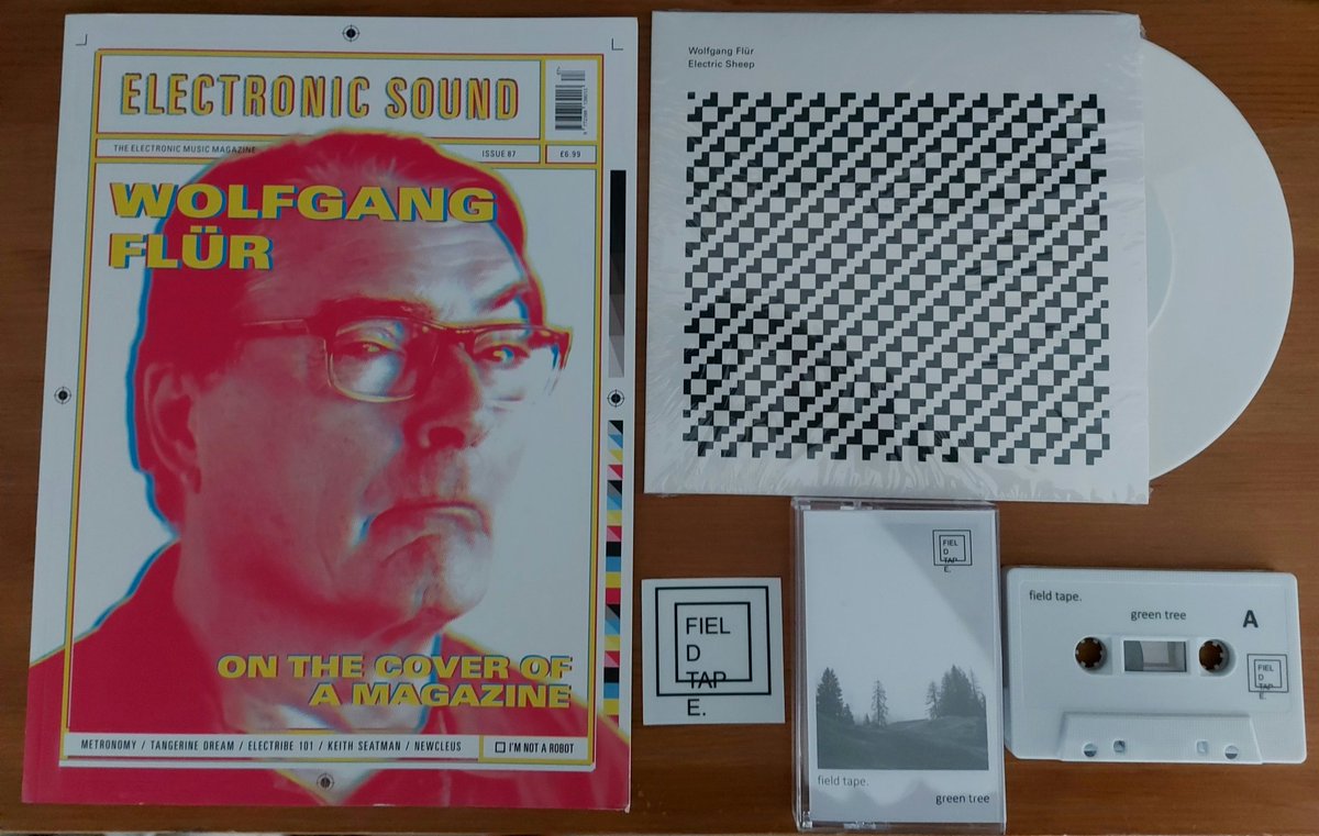 Thirty3forty5's tweet photo. A Flür-ry of 📬 @ElectronicMagUK @iwasarobot @field_tape https://t.co/Vm4D7xVu9A