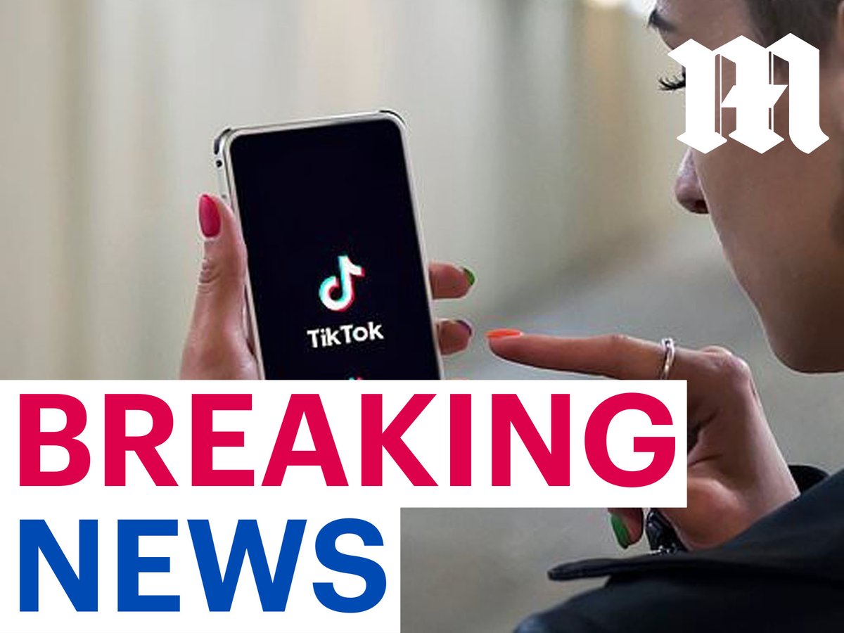 DailyMail's tweet photo. TikTok is DOWN for users around the world https://t.co/T5uKs3sWf1 https://t.co/m3m8iLRnCE