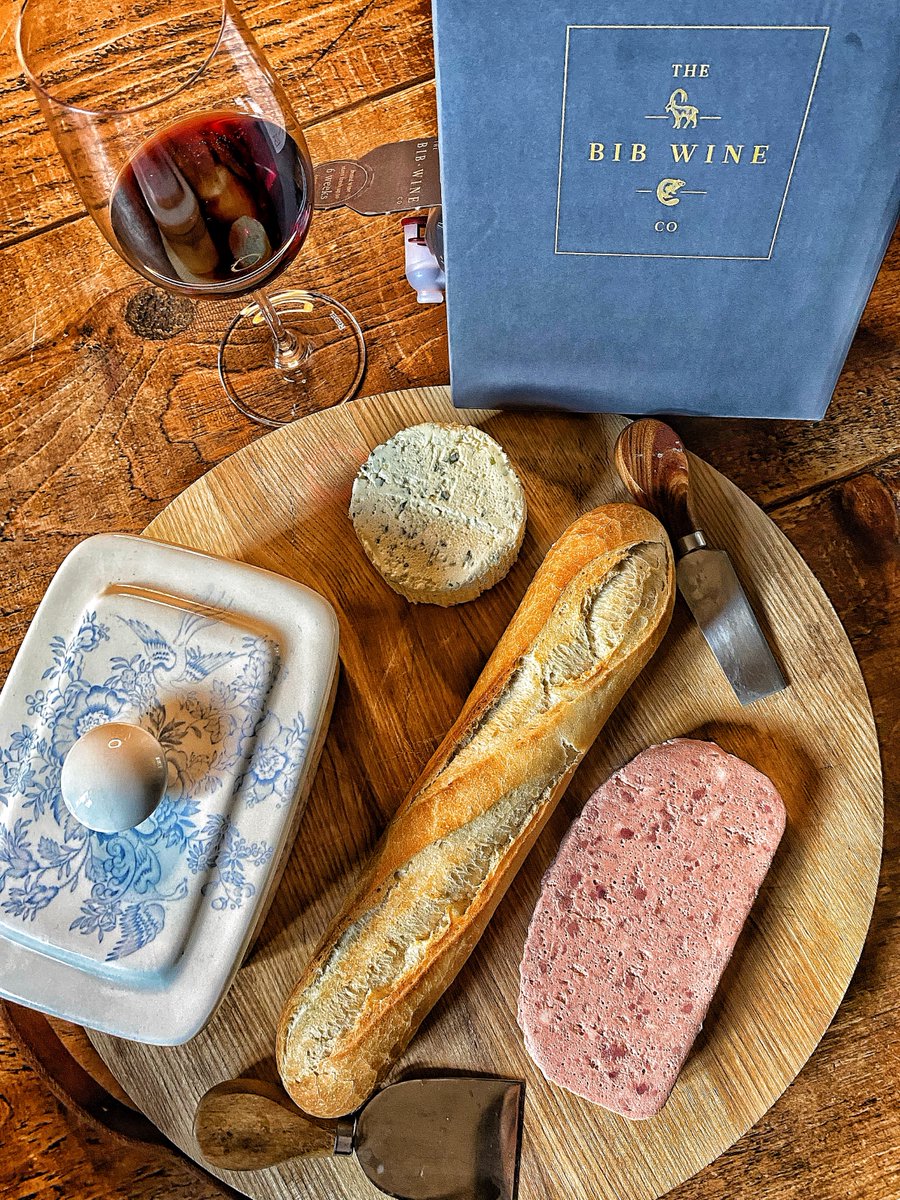 Three weeks after first opening hosts Vidya Narasimhan, Libby Zietsman-Brodie and Sophia Longhi were challenged to add a Classic Food Pairing with their #boxedwine 🍷