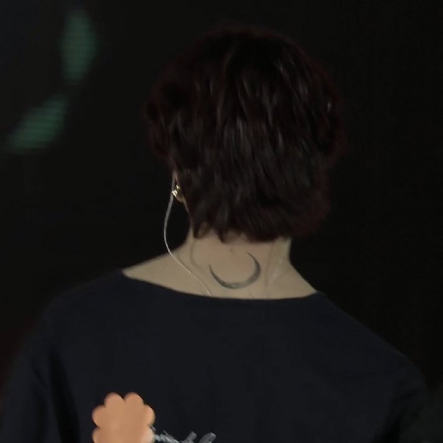 nootonlyyy's tweet photo. кажется, у чимина новая татушка 🤩

#PTD_ON_STAGE_SEOUL https://t.co/33wh5Yiyde