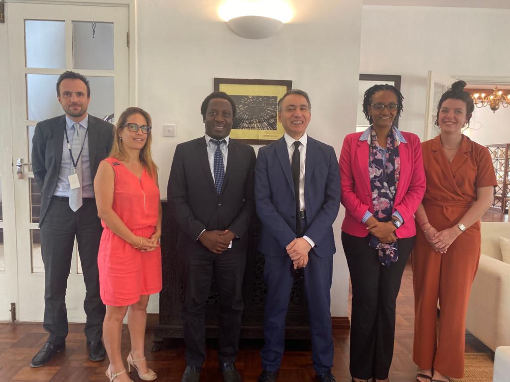 FCS_TRUST's tweet photo. Ambassador Nabil Hajlaoui of @FranceTanzania 🇫🇷,  Cecile Frobert &amp; Juliette Gallou from @FranceTanzania met with @FCSTZ Executive Director @KiwangaFrancis &amp; @FCS_TRUST CEO @marthaolotu  
#FCSTRUST https://t.co/s961lY6Kv7