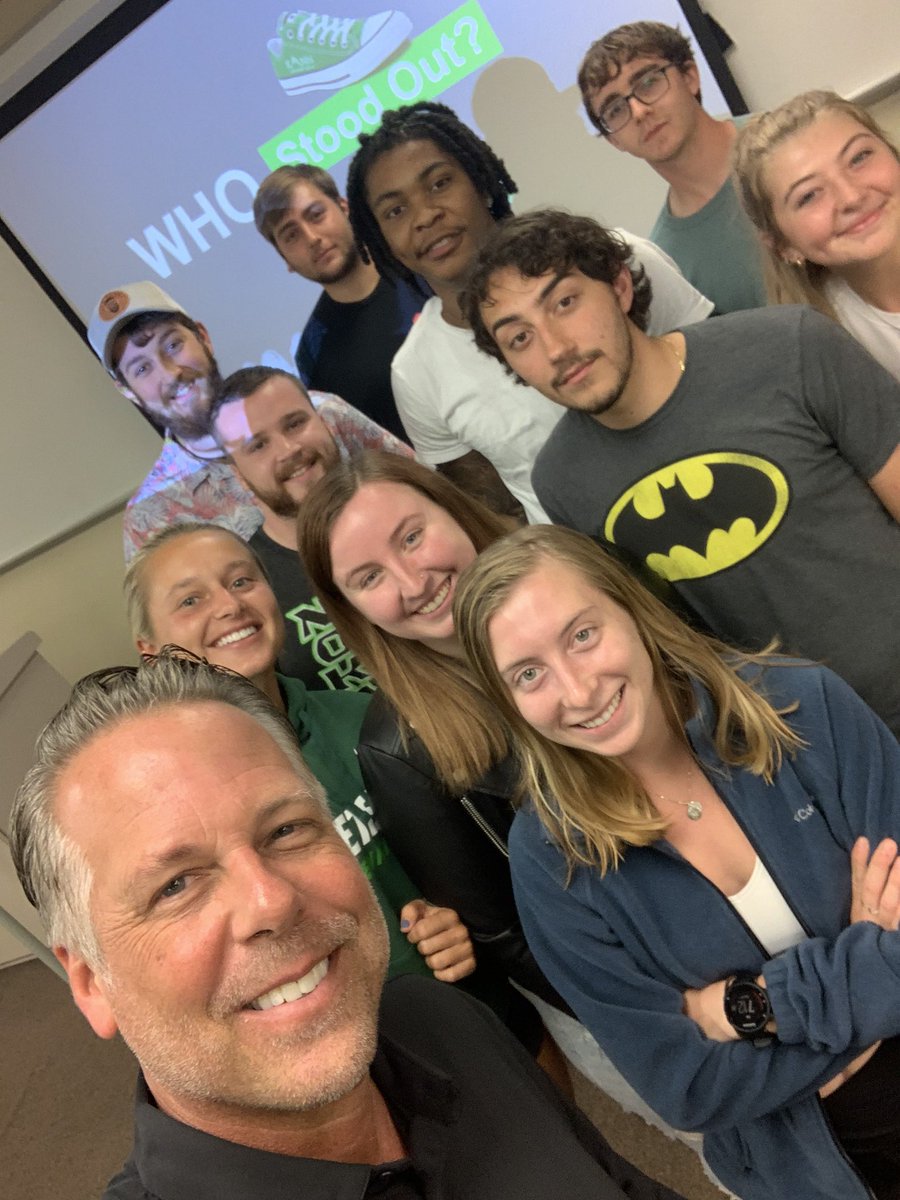 kraigkann's tweet photo. Big thank you to @SportsBizMike for having me speak to his SportsBiz and #media class at @StetsonU 

Very focused students with passion for their future leaning the value in #story and the importance of finding ways to stand out.  Congrats to #greenshoe Morgan!
#elevateYOU 🏔 https://t.co/vBkZYHHMi9