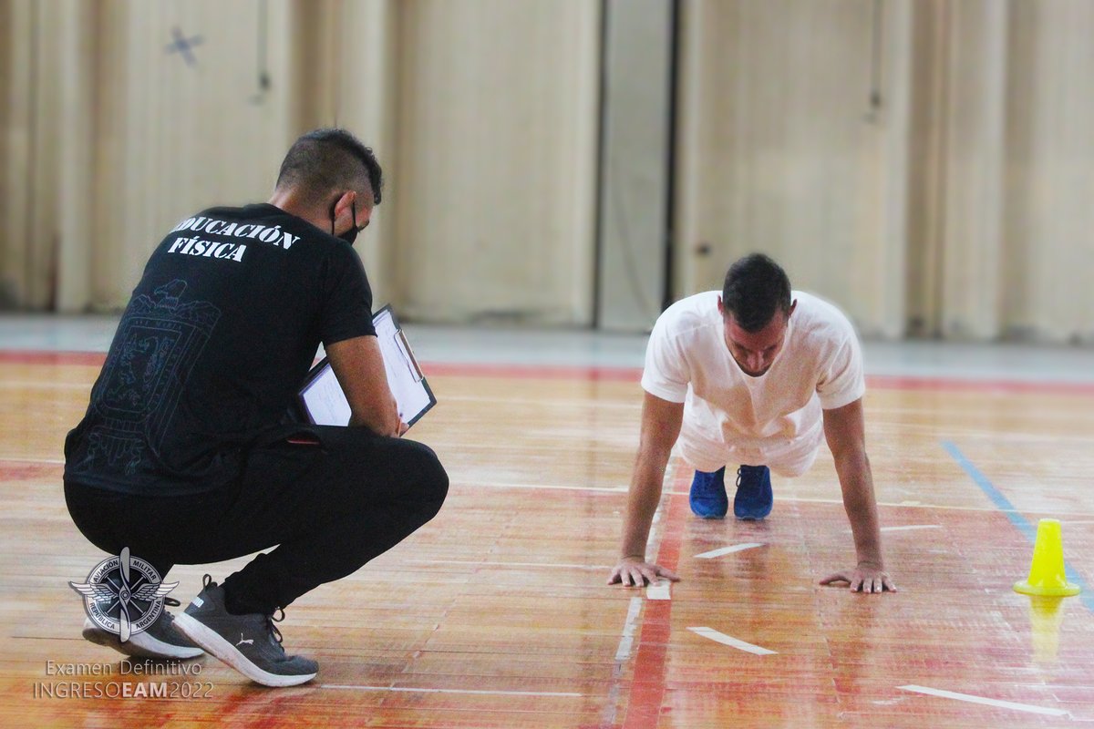EAviacionMil's tweet photo. Candidatos de todo el país fueron convocados para realizar el #ExamenDefinitivo para el #IngresoEAM2022.
¡Pronto se les anunciará quiénes formarán parte de la próxima Promoción de Cadetes de la @FuerzaAerea_Arg !
#ForjandoLíderes #CarreraDeOficial #EAM #FAA
@MindefArg https://t.co/an8L35chGX