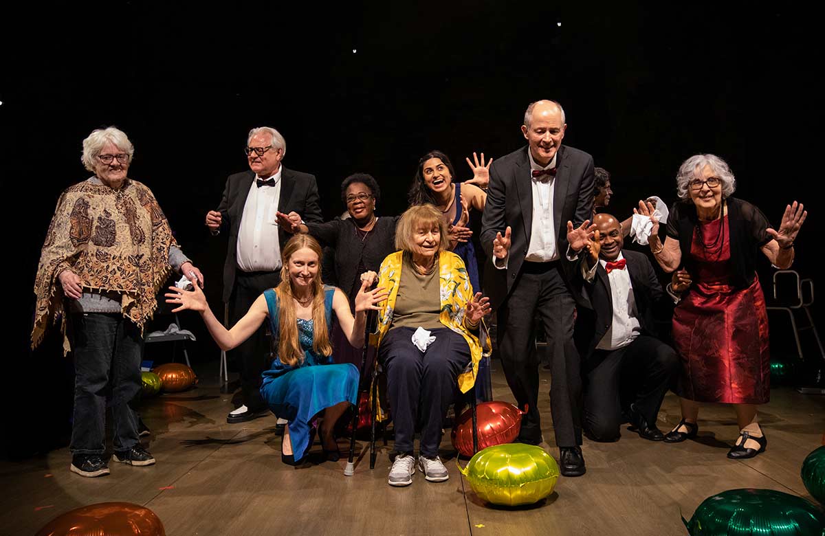 ★★★★ Review: The Key Workers Cycle – Ambitious play cycle featuring a large community cast that places key workers front and centre <a href="/AlmeidaTheatre/">Almeida Theatre</a> bit.ly/3J0DVMf