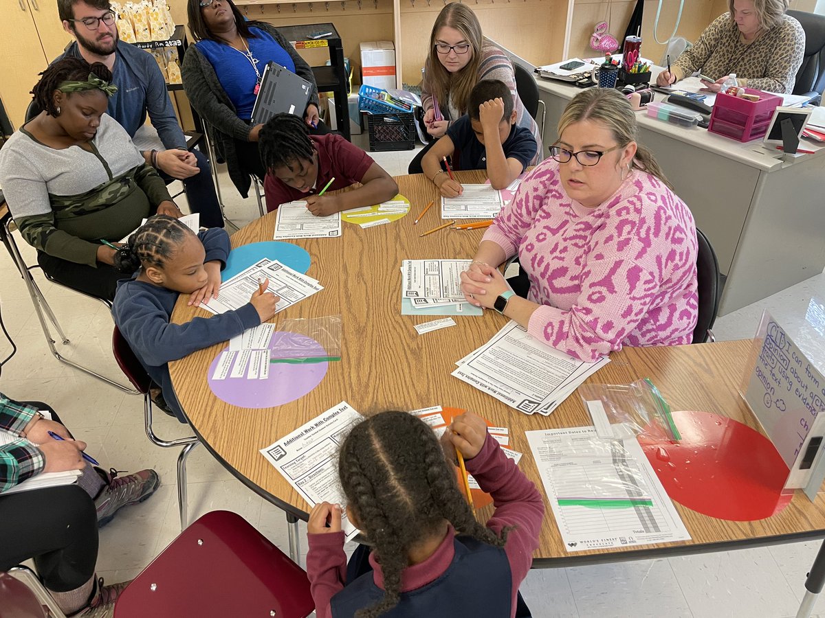 crystalmayer07's tweet photo. What a wonderful Learning Lab @ElementaryHardy. 3rd grade was engaged in productive struggle at the teacher table in ALL Block. @hcsmidtown @hamcoschools @davis_hillery https://t.co/PZhIXoAslu