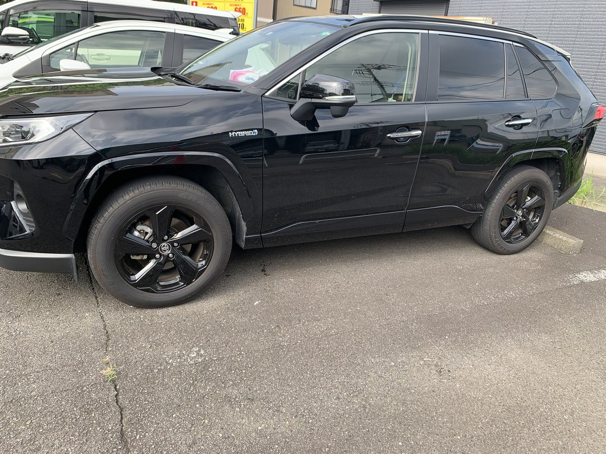 hiropu1's tweet photo. 後二週間程でさようならです。

#RAV4 https://t.co/uKOoSql8Ke