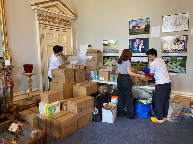 ACSPartnerships's tweet image. Our student councils @acshillschool have not stopped sorting and packing donations over the last week to make sure that are ready for collection tomorrow. Well done students for role modelling our ACS values. @ISC_schools @isaschools @ACSintschools
