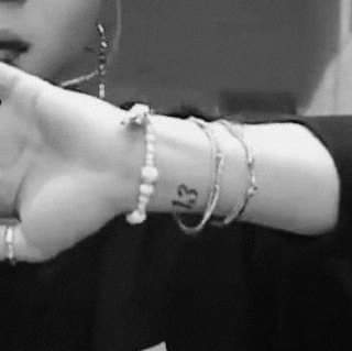 AnahiBethel's tweet photo. Jimin and his tattoos https://t.co/Rx0FspiN1M