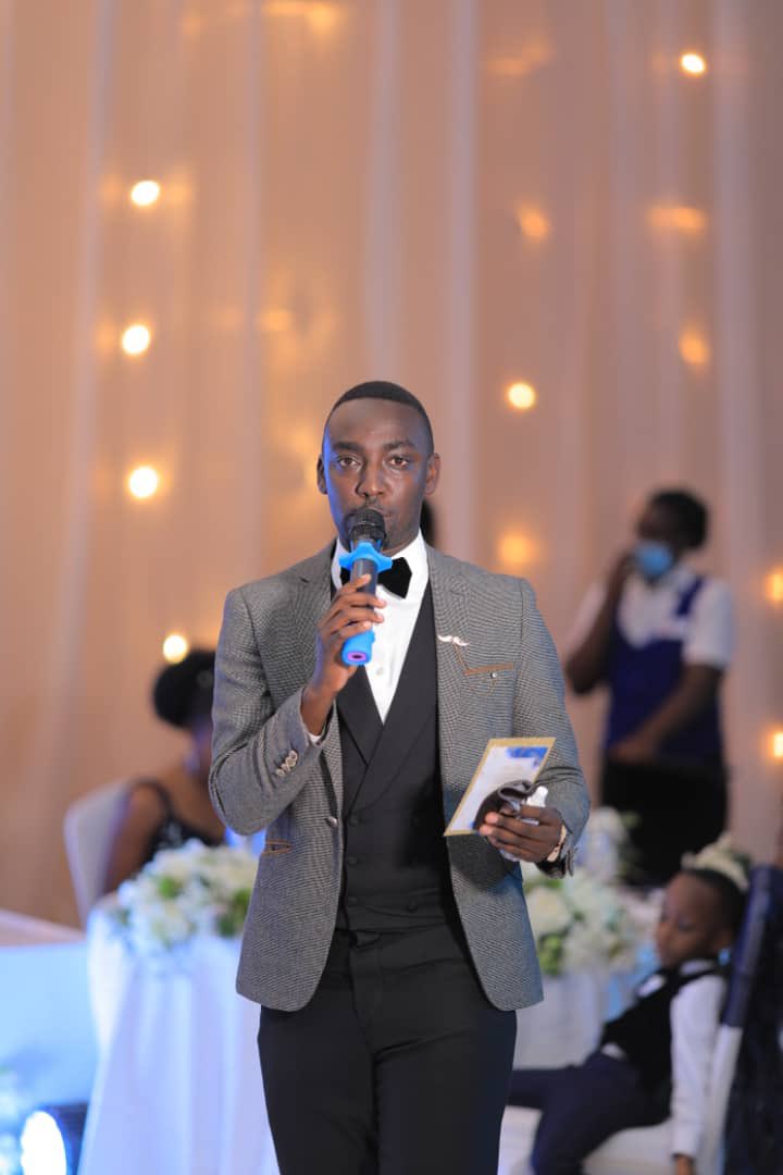 RonnieMcVex's tweet photo. Over time, I have learnt that when you choose to do it different and better every time you have an opportunity, it keeps you relevant and appreciated thus, bigger businesses.
Something new and big coming to Africa and I am much humbled to be part.
#MrGoodNews🎤 #NxtTransit https://t.co/7PNL5eEFKU