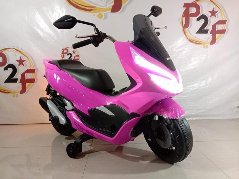alencarjose360's tweet photo. Em breve “moto PCX elétrica infantil 🥰 https://t.co/Cvrb4uqOwR