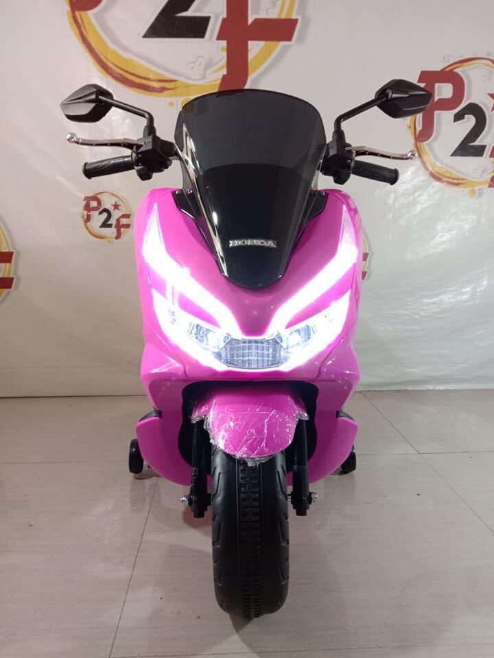 alencarjose360's tweet photo. Em breve “moto PCX elétrica infantil 🥰 https://t.co/Cvrb4uqOwR