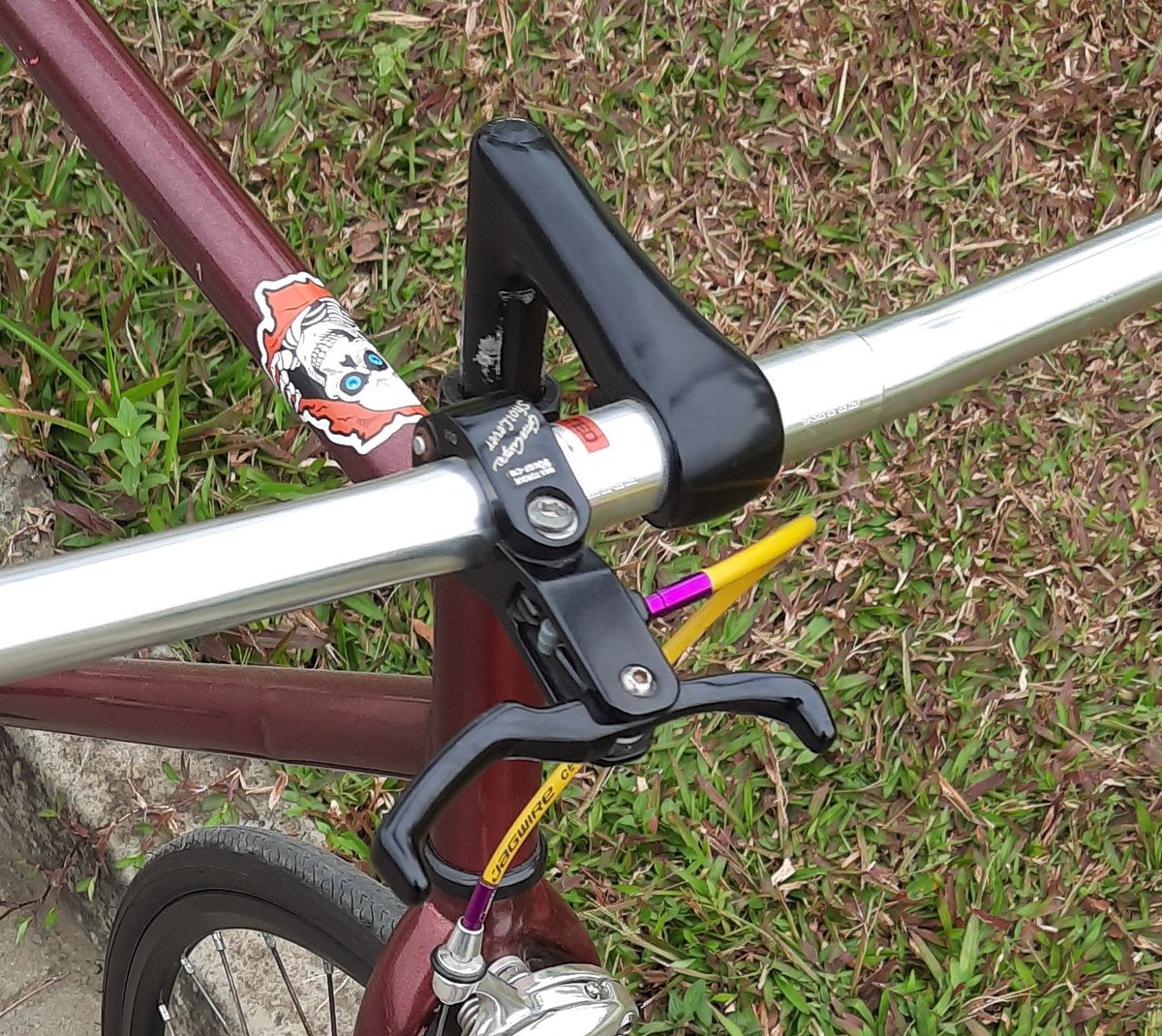 Anticlo26's tweet photo. WTS Brakelever gran compe shot lever
Good condition. 350k nego
#fnfjb https://t.co/4wlMaaZD76
