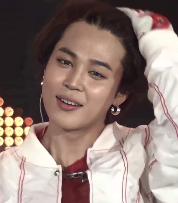 ela_yy3's tweet photo. Still be Jimin but...🤤🤤🤤 https://t.co/foejWB41No