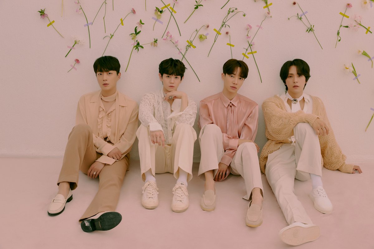 Highlight_AUent's tweet photo. HIGHLIGHT THE 1st FULL ALBUM [DAYDREAM] CONCEPT PHOTO 3. AFTER THE DREAM Ver.
2022. 03. 21. 18:00

✔ https://t.co/kGAC99Rg0k

#하이라이트 #HIGHLIGHT #윤두준 #YOONDUJUN #양요섭 #YANGYOSEOP #이기광 #LEEGIKWANG #손동운 #SONDONGWOON #데이드림 #DAYDREAM https://t.co/wVU7heESZn