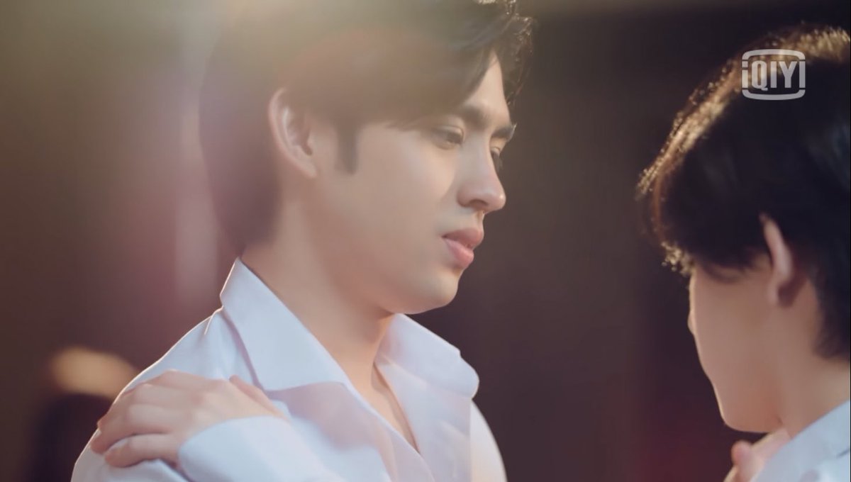 DUNiverse1998's tweet photo. พี่ธนูสุดหล่อ จาก #GenYtheseries  💕 

 #ThanuWayuSpecialMoment
@dunromch #dunromch https://t.co/jbj7fMsyhD