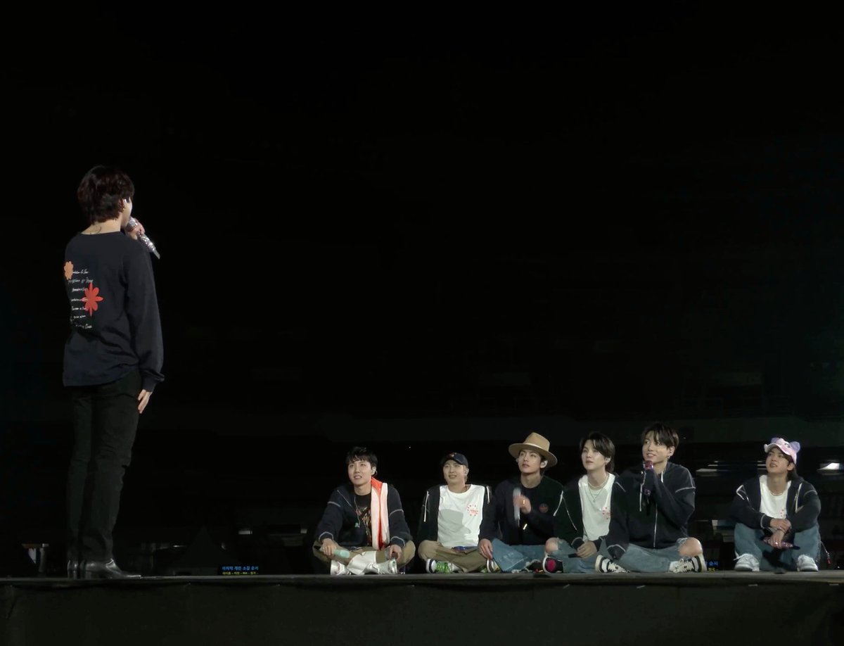 feralvmin's tweet photo. jimin teaching jiminist manifesto to his followers in 234BC https://t.co/BCBWpb2Asw