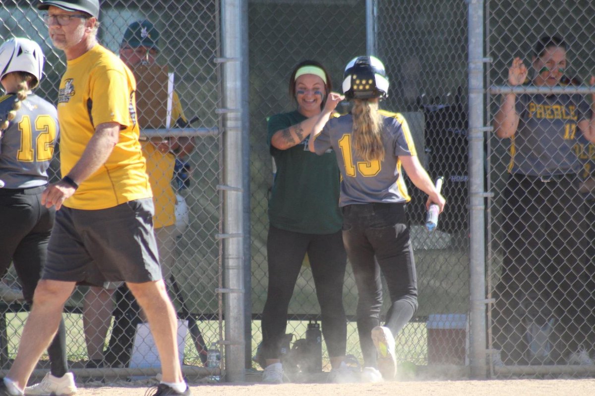 CoachP20's tweet photo. CAN BARELY CONTAIN MY EXCITEMENT!!!!! #4days @preblesoftball https://t.co/deR4Fd7FqU