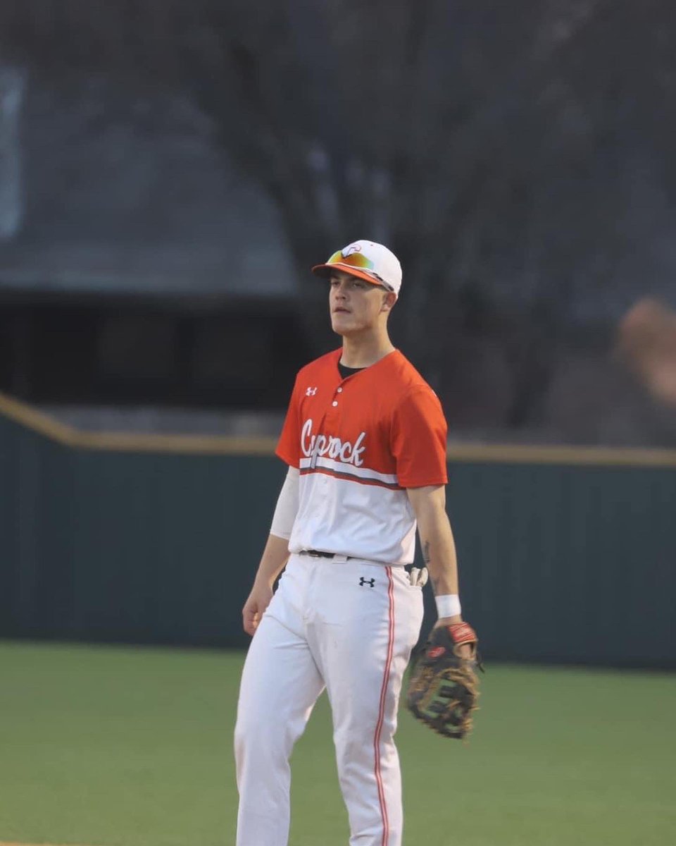 Jr King (Roger) (@jrkingroger1) on Twitter photo I am proud to announce that I will be committing to Frank Phillips to continue my education and baseball career. I would like to thank everyone who helped me get here from coaches to family and friends.<a href="/Coach_Cordova02/">Trevor Cordova</a> <a href="/TaylorA1114/">Taylor Allen</a> <a href="/CaprockBaseball/">Caprock Baseball</a> <a href="/PlainsmenBB/">Frank Phillips College Baseball</a> I am proud to announce that I will be committing to Frank Phillips to continue my education and baseball career. I would like to thank everyone who helped me get here from coaches to family and friends.<a href="/Coach_Cordova02/">Trevor Cordova</a> <a href="/TaylorA1114/">Taylor Allen</a> <a href="/CaprockBaseball/">Caprock Baseball</a> <a href="/PlainsmenBB/">Frank Phillips College Baseball</a>