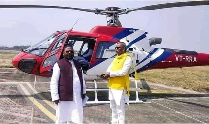DeeppuSharms's tweet photo. साले अच्छे खासे हम योगी सरकार में मंत्री थे तुम हमको साले ने घर का ना घाट का #धोबी ... जैसी हालत कर दी हमारी... https://t.co/1j6BxkkShm