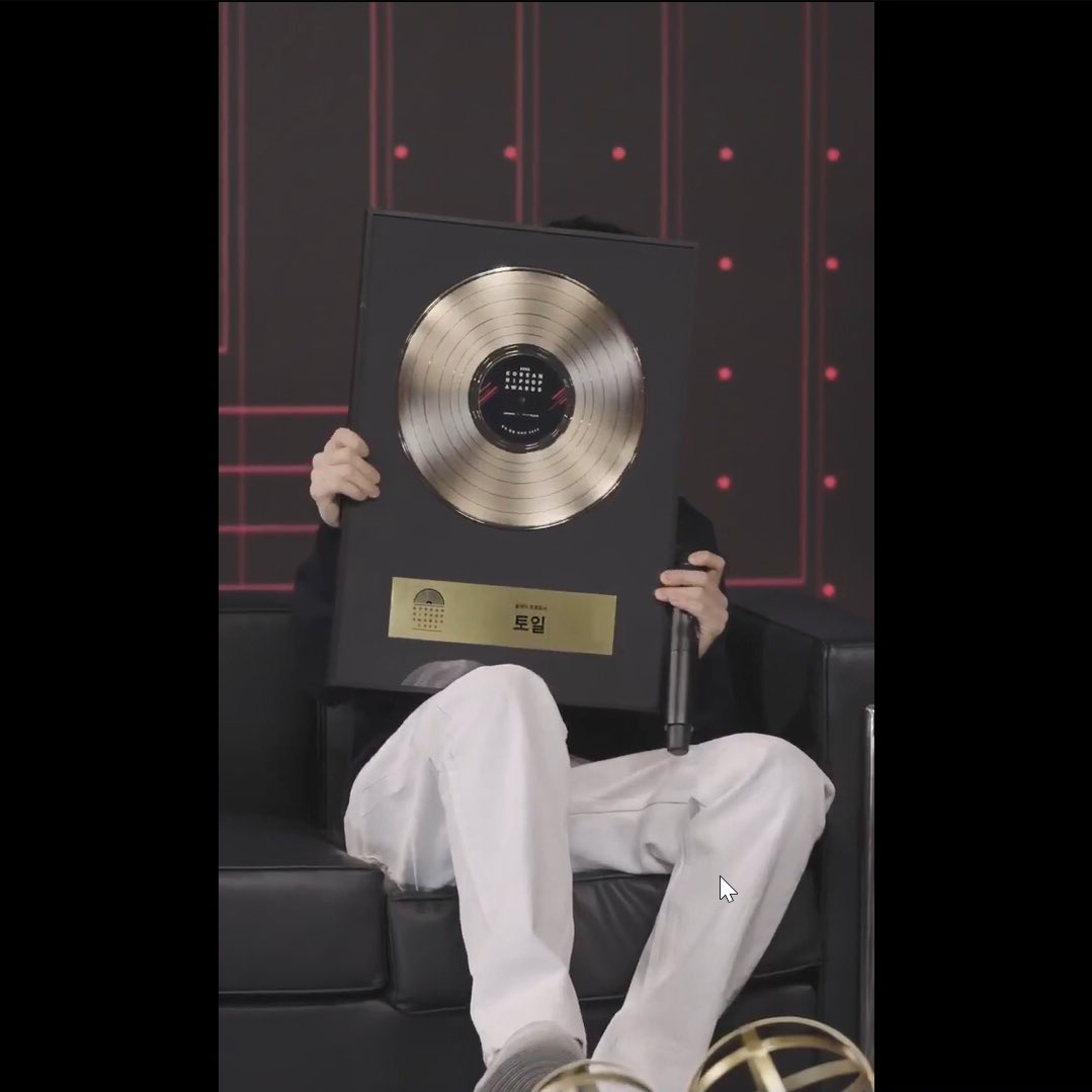 TOILUPDATES's tweet photo. Our Producer Of The Year!! Once again congratulations TOIL!! 🍾🎉🎊 https://t.co/pSCOqmrMEh