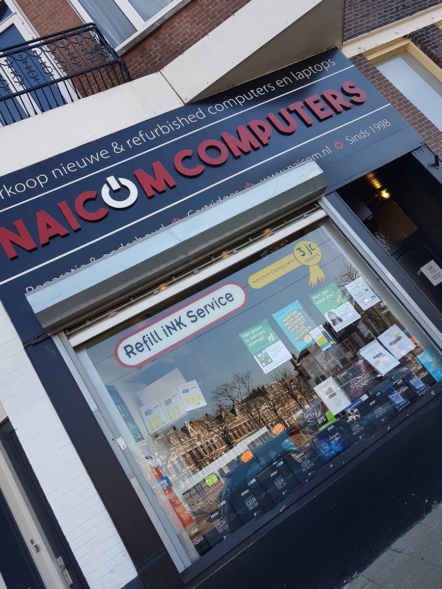 KarinPadmos's tweet photo. Met dank aan mijn vaste computerwinkeltje in Noord @NaicomSystems en ik mag vooraan hangen.😂😁😉 dus heb je iets nodig voor je pc, laptop en printer, ga daar langs, zo steunen wij onze lokale ondernemers.
#wijkaanzet  #padmos2022 #WR2022 #stemopmij. 
Samen goed voor #Noord010😘 https://t.co/35nGD7JCr0