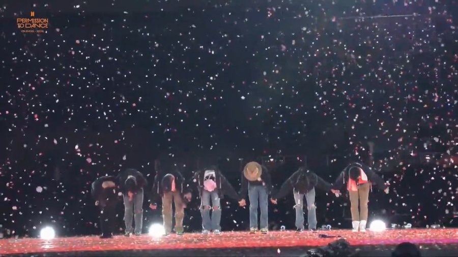 mochiii_1995_'s tweet photo. Thank you for today,We love you💜
#PTD_ON_STAGE_SEOUL https://t.co/iHl4xYzwwj