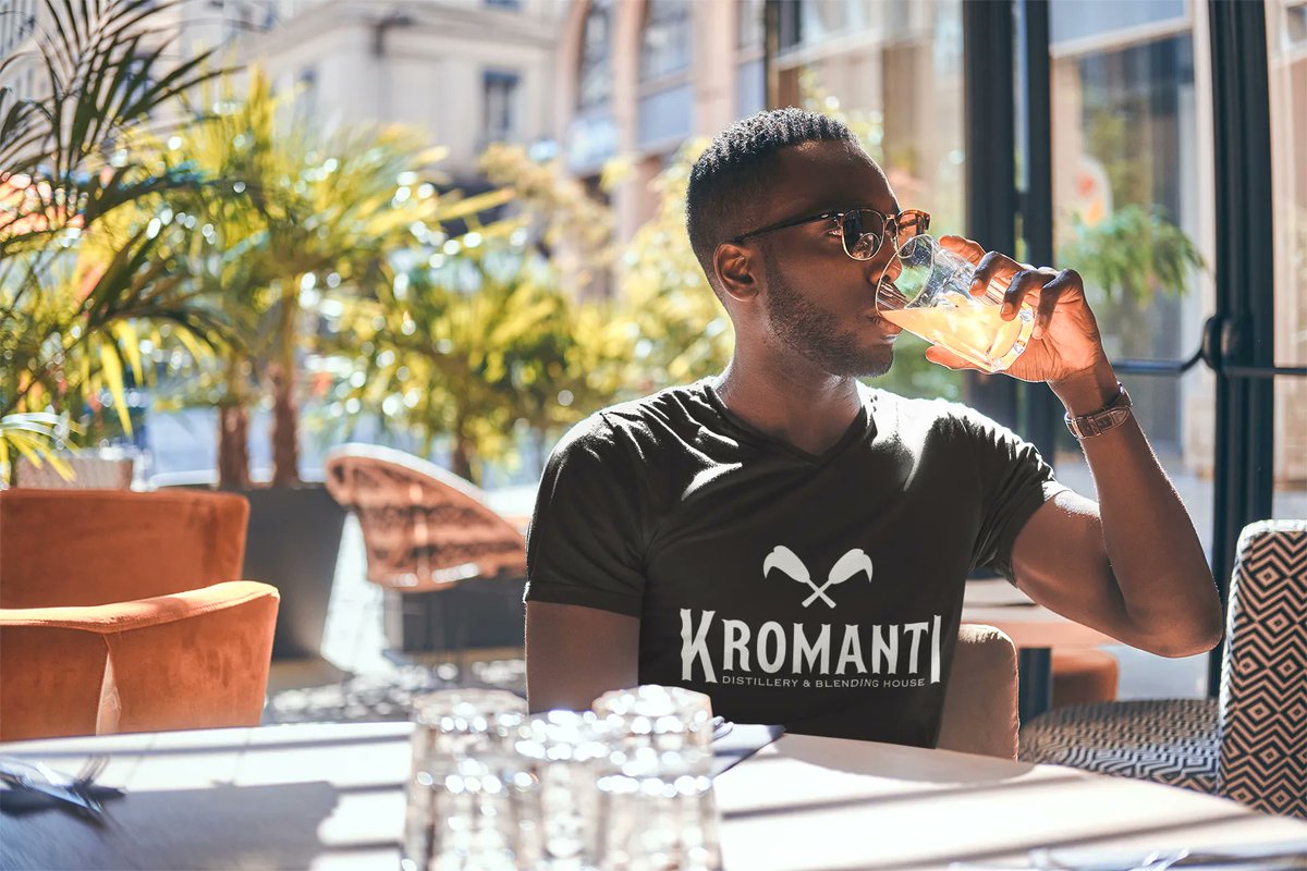 The weather is finally warming up and we cannot stop thinking about all of the summer enjoyment to come - #nottinghillcarnival anyone? 

.
.
.

#nhc #spicedrum #kromantirum #summerweather #springishere