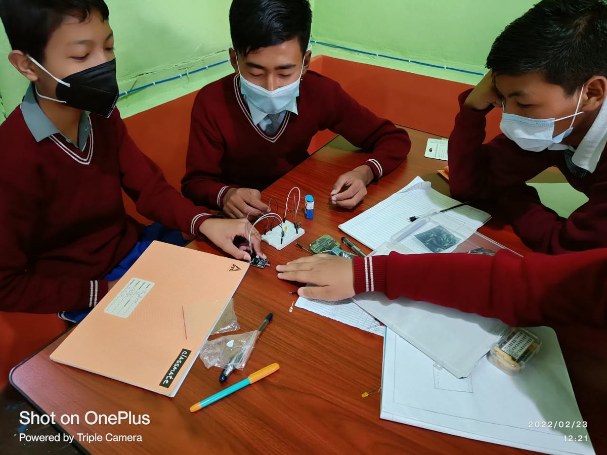 stemrobo's tweet photo. @stemrobo continues to Nurture Innovation &amp; Creativity at every remote corner of India. Feels great to be associated with Dynamic Education Foundation, Imphal West, Manipur.

STEMROBO has implemented #innovation and #creativity based solutions across 1500+ Innovation https://t.co/gpEo0cF3n7