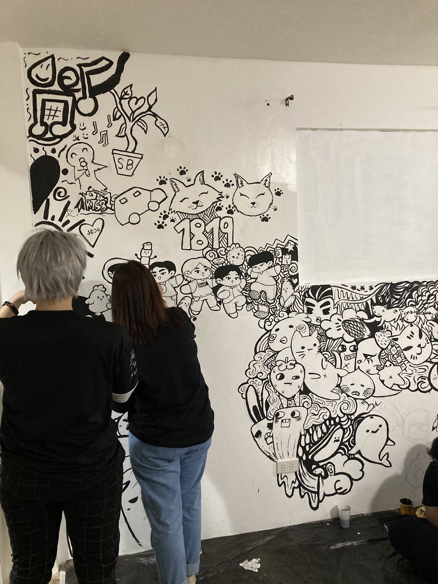 simply_geri's tweet photo. It's exactly a year that the zone studio was worked on again. Last year it was just @yanidedios &amp; me, but this year a group of artists gave their efforts &amp; talents to make the studio look cool! It took 31 hrs of work (w/ less sleep to no sleep at all). Thank U &amp; congrats @ARTSB19 https://t.co/MckC1TrX9m
