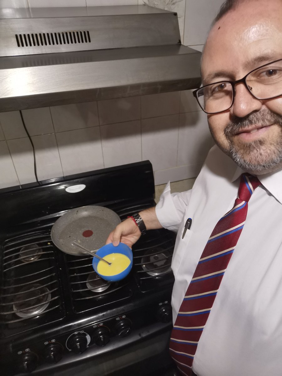 RaulLopezF's tweet photo. Como hasta cuando los huevos se despiertan de buenas porque saben que les vas a dar una buena batida. 😆🤣
A darle con toda la actirud, i iñor!!!
#AvancemosJuntos #SinPretextos #ADarleConTodo #vamosiztapalapa #amemosmexico #cocina
#cultura #tradicion #historia #mexicomagico https://t.co/gEnExmMWsg