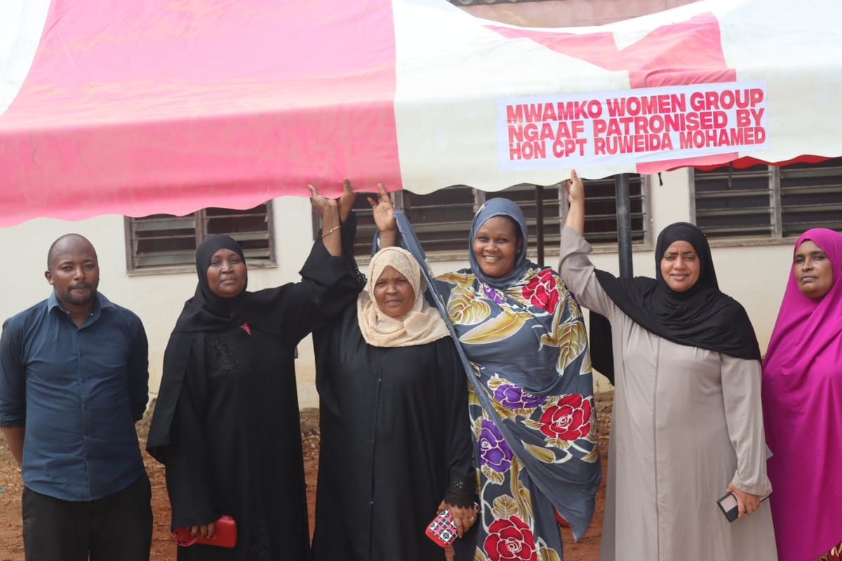 Hon_CaptRuweida's tweet photo. What better way to celebrate International women's day than with the incredible women of lamu County! Lamu east and Lamu west;Witu,bahari and Wards! Here's to granting our women opportunities of economic empowerment!I celebrate you all!
#InternationalWomensDay https://t.co/wH5NisMNQh